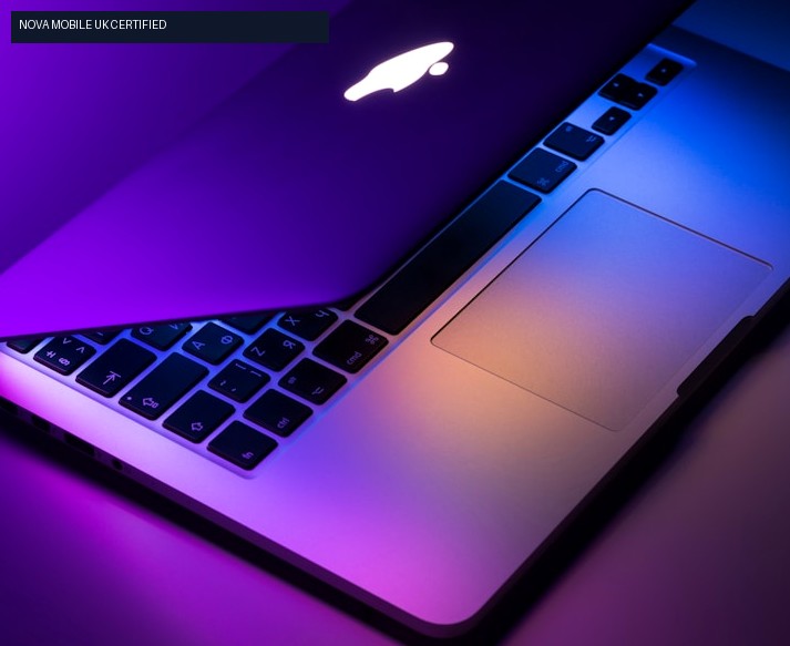 Apple MacBook Air 13.6-inch M2 256GB - Midnight